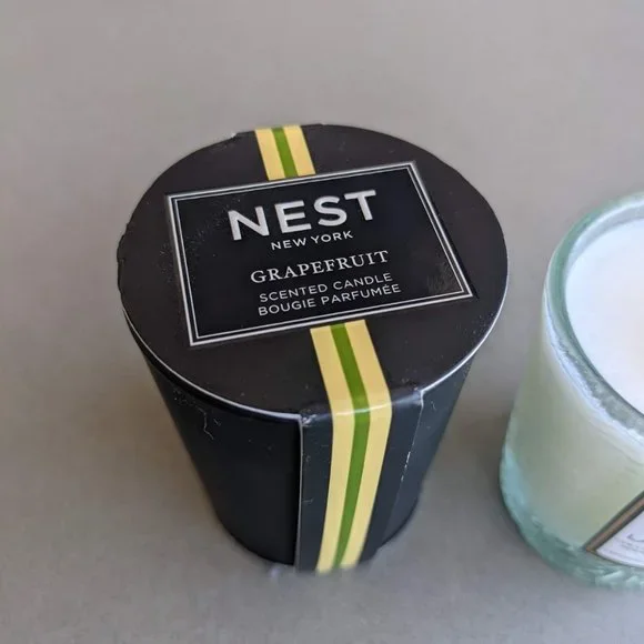 2 Candles - Nest Grapefruit and Voluspa French Lavender - Picture 3 of 4